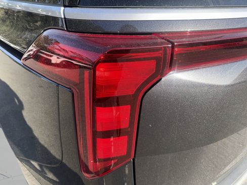 New 2026 Kia Carnival LXS FWD image 7