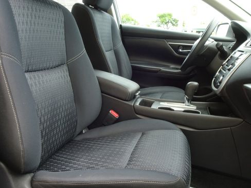 Used 2017 Nissan Altima 2.5 S w/ Power Driver Seat Package image 14