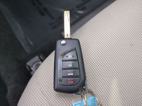 Certified 2021 Toyota Corolla LE FWD image 25
