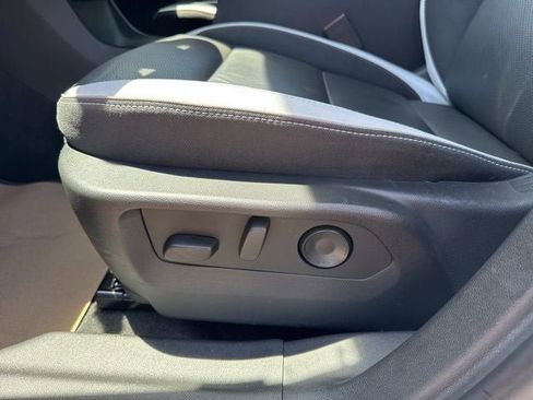 Used 2025 Buick Envision Sport Touring AWD/4WD image 11