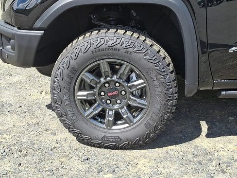 Used 2025 GMC Sierra 1500 AT4X AWD/4WD image 8