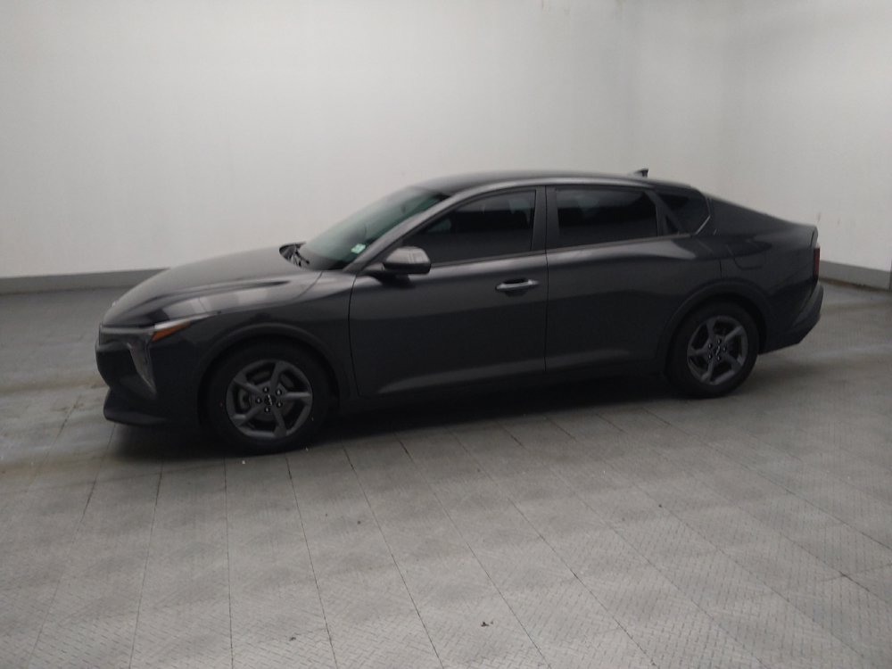 Used 2025 Kia K4 FWD image 2