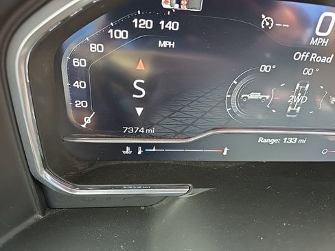 Used 2025 GMC Sierra 2500 Denali w/ Denali Reserve Package image 19