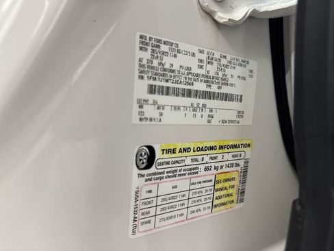 Used 2018 Ford Expedition Platinum image 39