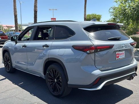 Certified 2025 Toyota Highlander XSE AWD/4WD image 6