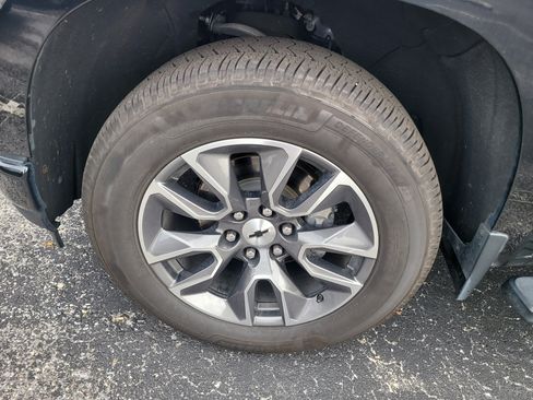 Used 2019 Chevrolet Silverado 1500 RST AWD/4WD image 11