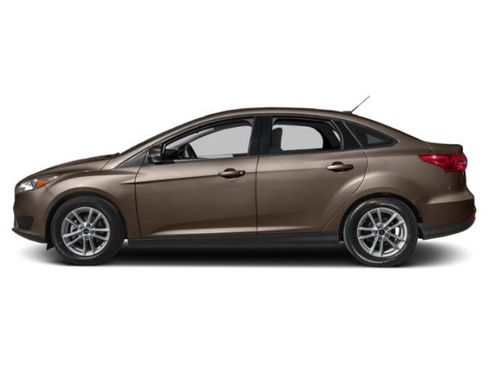 Used 2018 Ford Focus S image 3