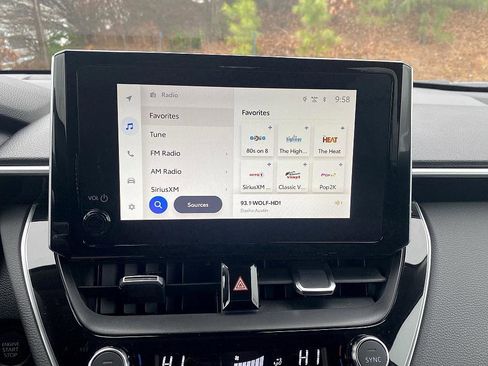 Certified 2025 Toyota Corolla Cross XLE image 17