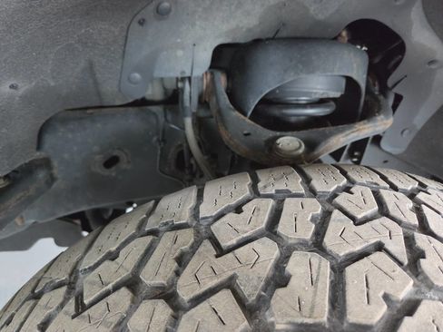 Used 2017 Ford F150 XLT w/ Equipment Group 302A Luxury image 13