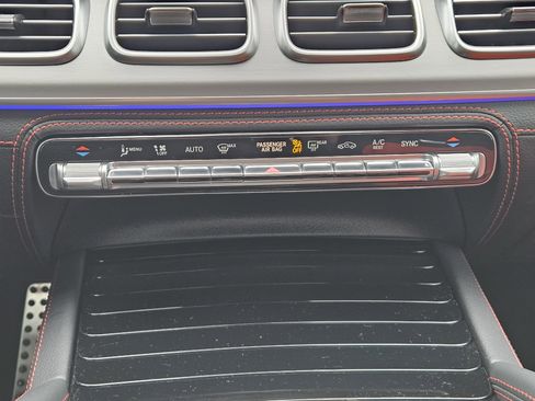 Certified 2025 Mercedes-Benz GLE 53 AMG 4MATIC image 20