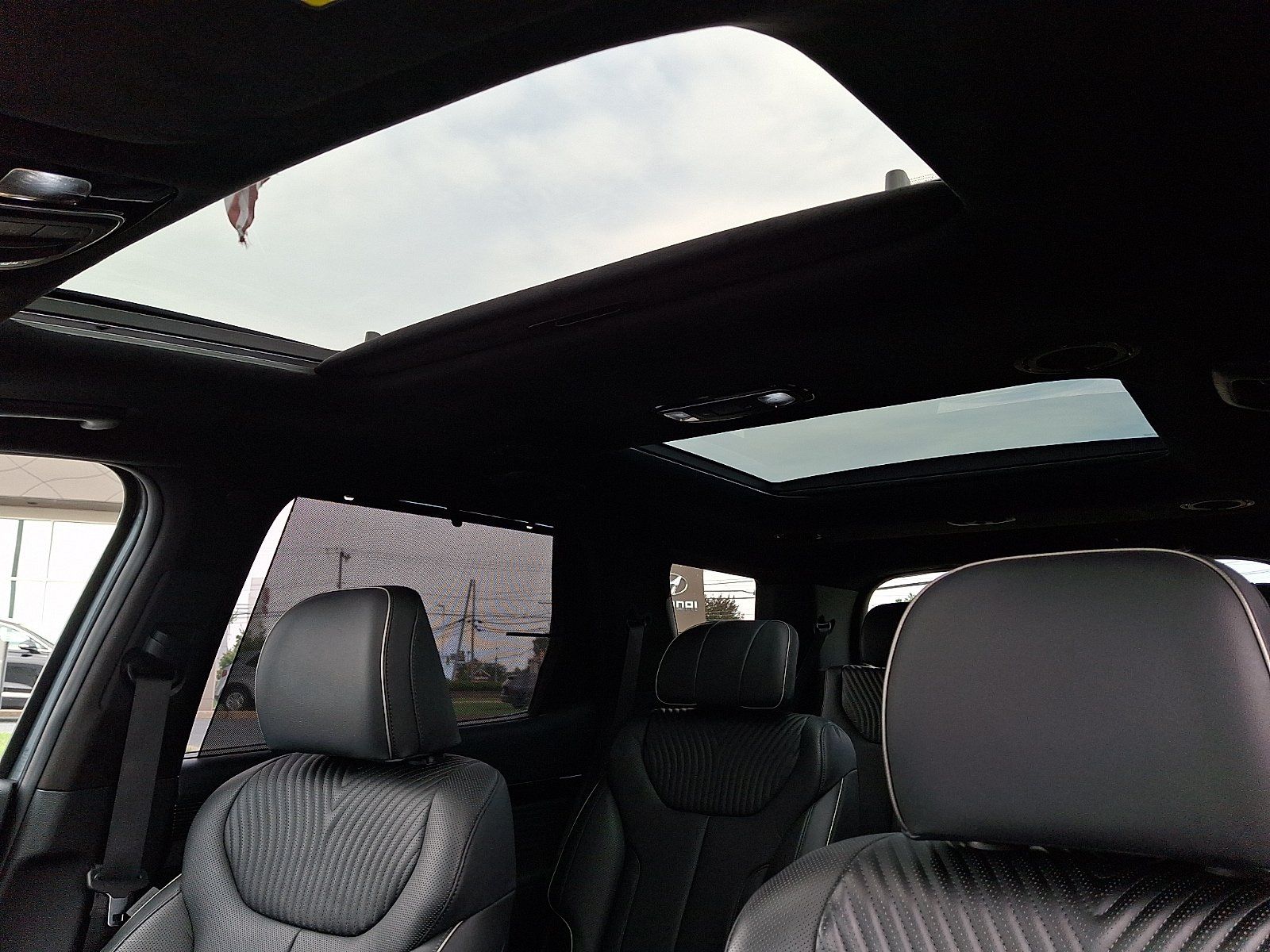 Used 2023 Hyundai Palisade Calligraphy w/ Winter Package AWD/4WD image 16