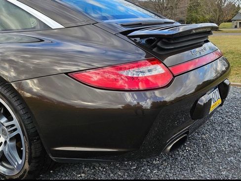 Used 2009 Porsche 911 Targa 4 AWD/4WD image 17