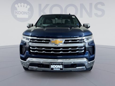 Used 2022 Chevrolet Silverado 1500 LTZ w/ LTZ Convenience Package II AWD/4WD image 11