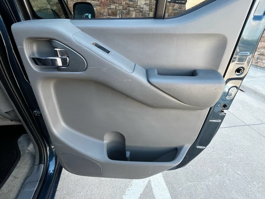Used 2018 Nissan Frontier SV AWD/4WD image 18