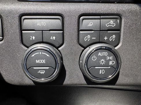 Used 2023 Chevrolet Silverado 1500 LTZ w/ LPO, Dark Essentials Package AWD/4WD image 18