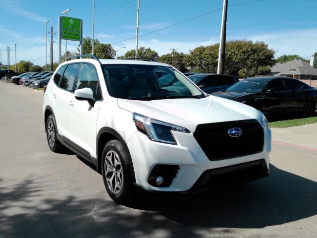 Used 2023 Subaru Forester Premium w/ Popular Package #2 AWD/4WD image 4