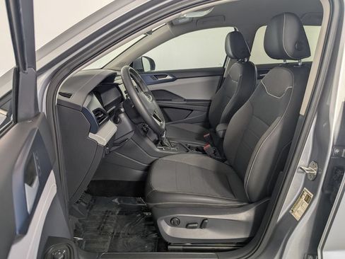 Used 2024 Volkswagen Taos SE FWD image 13