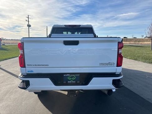 Used 2024 Chevrolet Silverado 3500 High Country w/ High Country Premium Package image 4