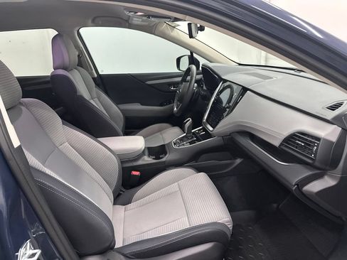 Used 2025 Subaru Outback Premium AWD/4WD image 25