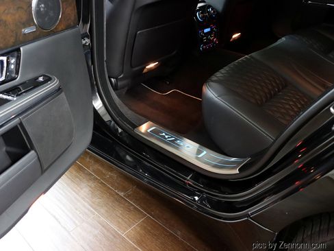 Used 2019 Jaguar XJ L Portfolio image 32