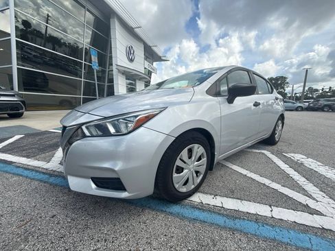 Used 2020 Nissan Versa S FWD image 30