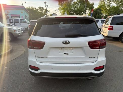 Used 2019 Kia Sorento EX AWD/4WD image 7