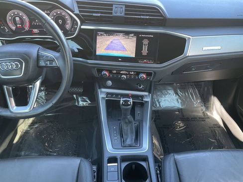 Used 2020 Audi Q3 2.0T Premium Plus w/ Premium Plus Package image 15