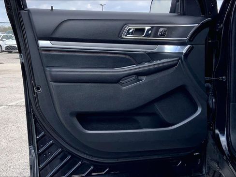 Used 2017 Ford Explorer Sport w/ Equipment Group 401A image 20