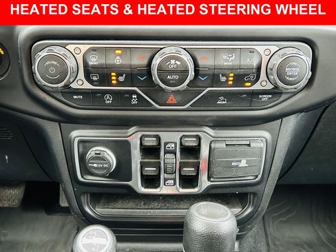 Used 2022 Jeep Wrangler Unlimited Sport AWD/4WD image 4