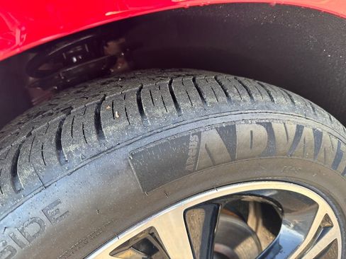 Used 2022 Ford Edge ST image 14