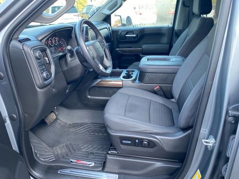 Used 2022 Chevrolet Silverado 1500 LT Trail Boss image 9