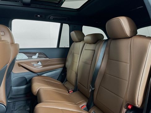 New 2026 Mercedes-Benz GLS 450 4MATIC image 7