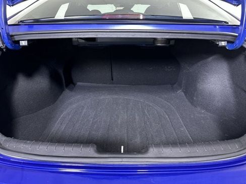 Used 2025 Hyundai Elantra Limited FWD image 27