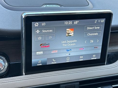 Certified 2021 Lincoln Corsair Grand Touring w/ Equipment Group 301A AWD/4WD image 17