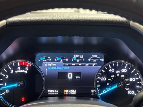 Used 2022 Ford F250 Lariat w/ Lariat Value Package AWD/4WD image 6