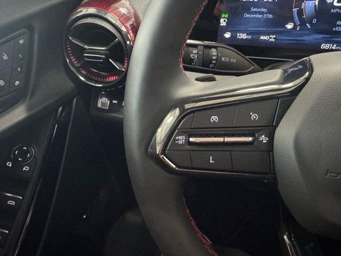 Used 2025 Chevrolet Equinox RS w/ Safety and Technology Package image 25