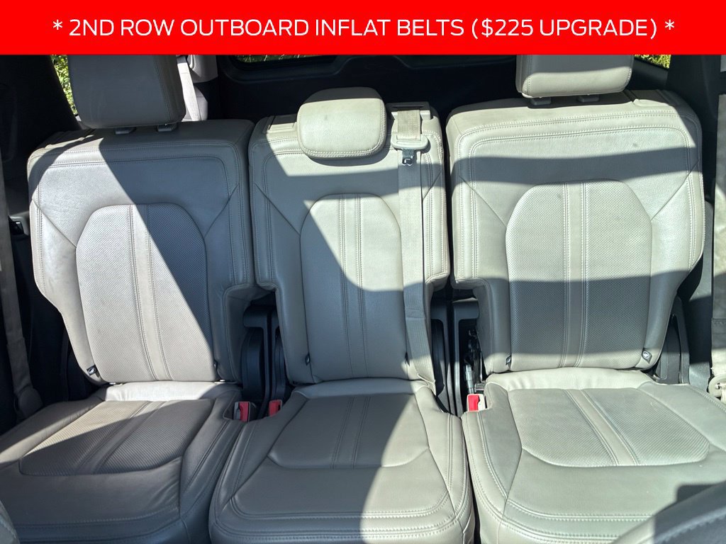 Used 2018 Ford Expedition Limited w/ Equipment Group 301A AWD/4WD image 8