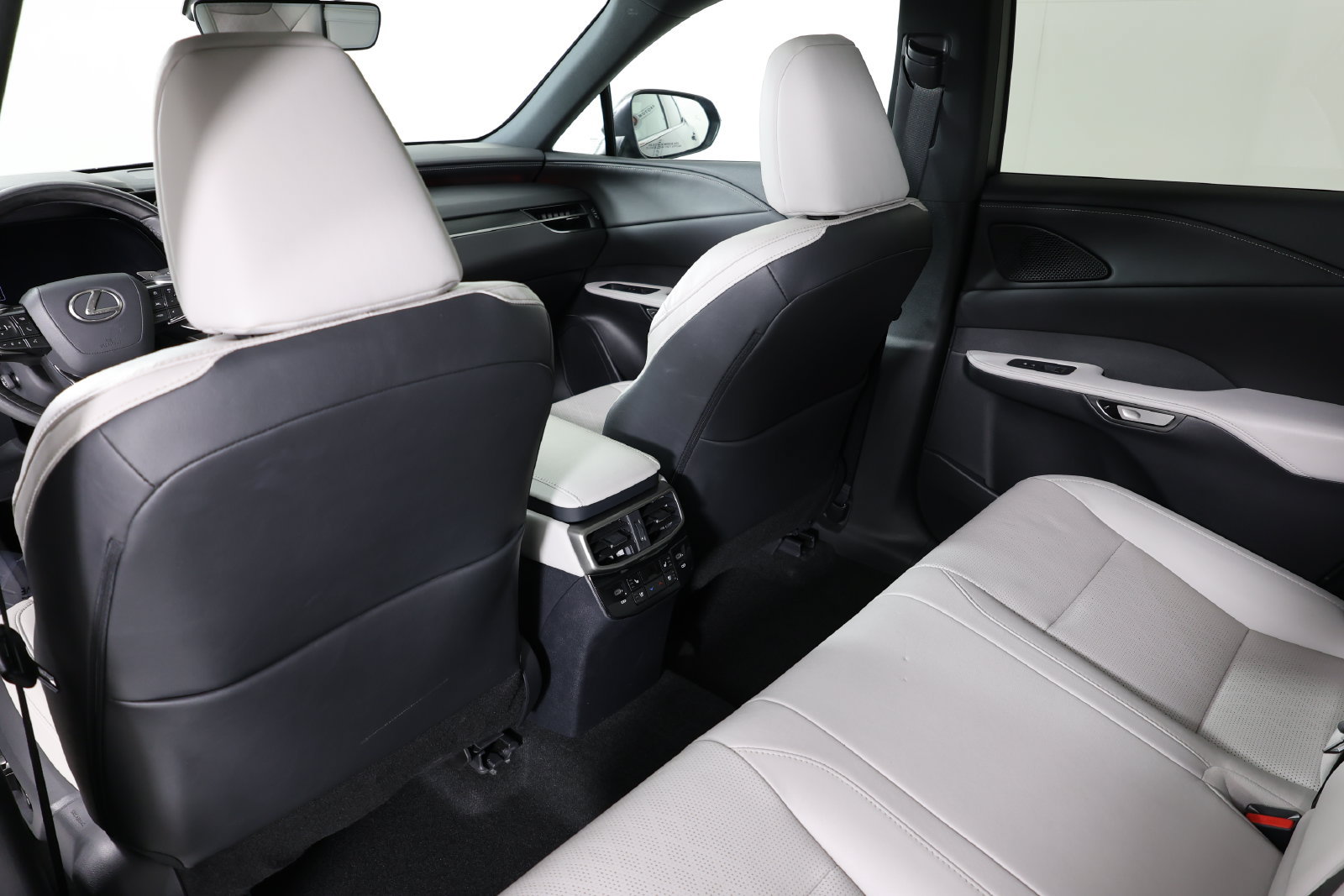Used 2023 Lexus RX 350 AWD image 45