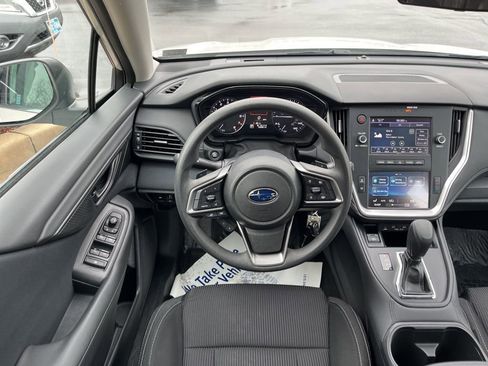 Used 2022 Subaru Legacy image 8