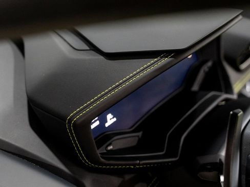Used 2016 Lamborghini Huracan LP 610-4 AWD/4WD image 57