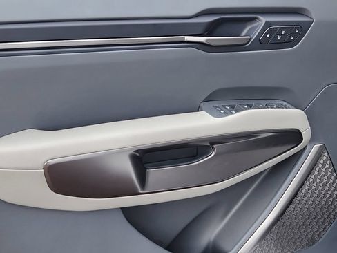 New 2026 Kia EV9 Wind AWD/4WD image 8