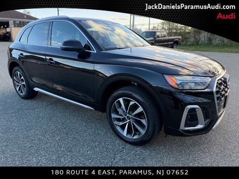 Used 2023 Audi Q5 2.0T Premium Plus w/ Premium Plus Package image 3