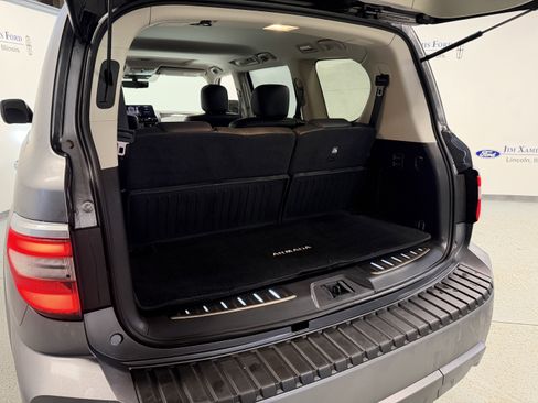 Used 2024 Nissan Armada Platinum w/ Captain's Chairs Package image 33