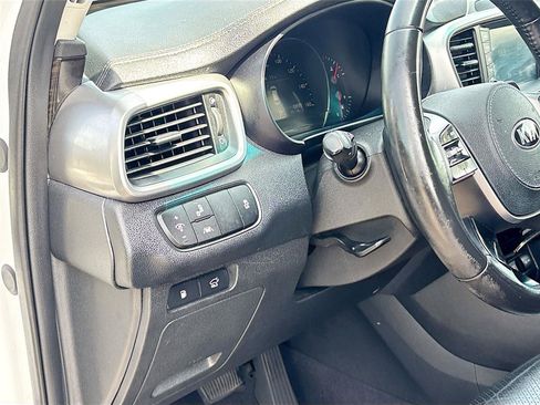 Used 2020 Kia Sorento EX AWD/4WD image 10