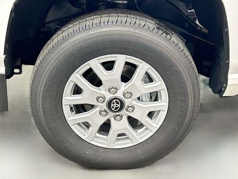 New 2026 Toyota Tacoma SR5 RWD image 9
