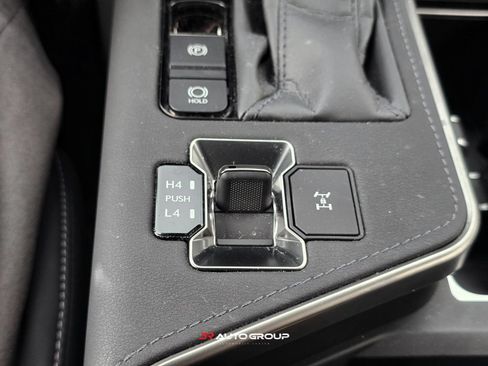 Used 2025 Lexus GX 550 w/ Cold Area Package AWD/4WD image 51
