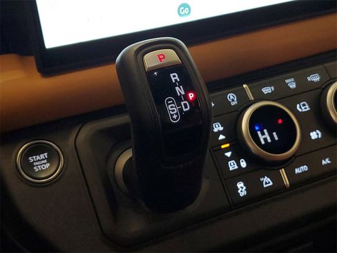 Used 2024 Land Rover Defender 130 X image 22