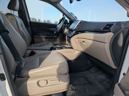 Used 2016 Honda Pilot Elite image 30