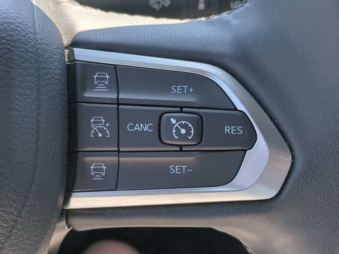 Used 2025 Jeep Compass Limited AWD/4WD image 20