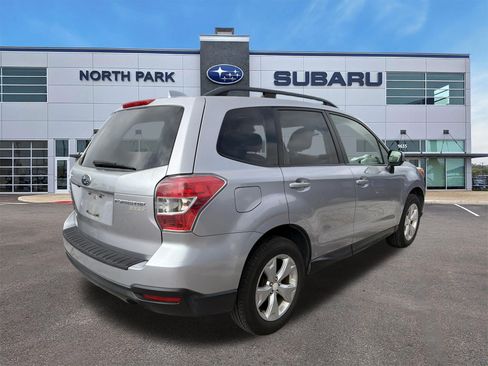 Used 2016 Subaru Forester 2.5i Premium w/ Popular Package #2 AWD/4WD image 3
